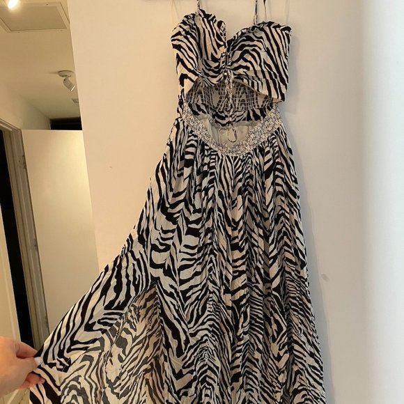 Miss Avenue Zebra Print Tribal dress - Picture 2 of 2